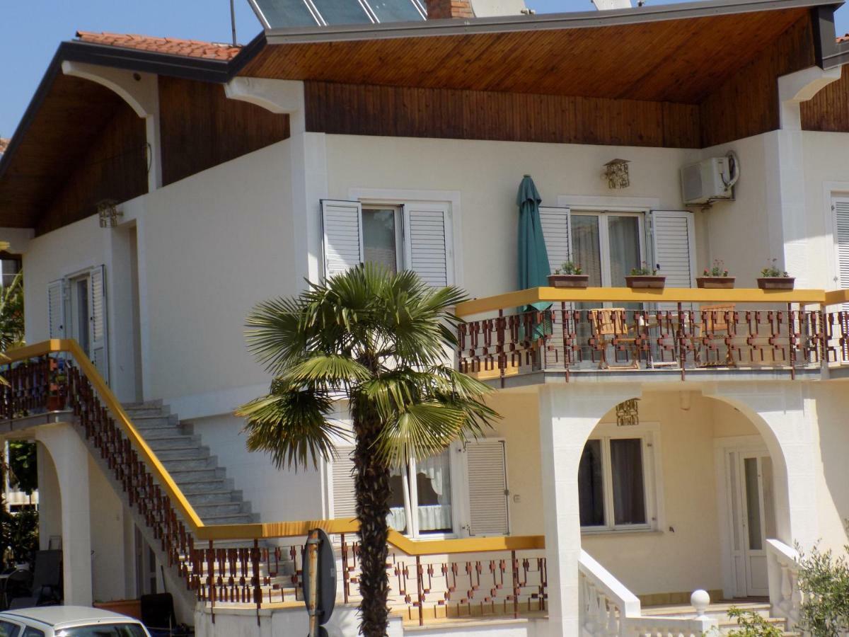 Apartment Leporiz Poreč Exterior foto